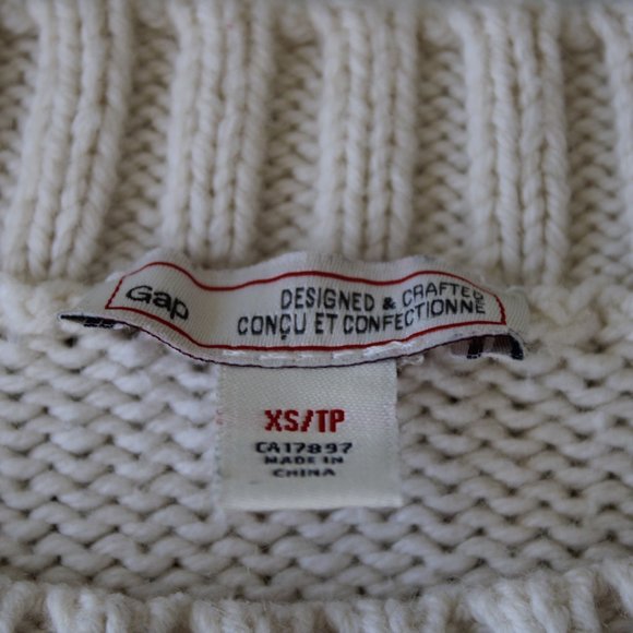 White Crewneck Pullover Cable Knit Sweater - Picture 4 of 8